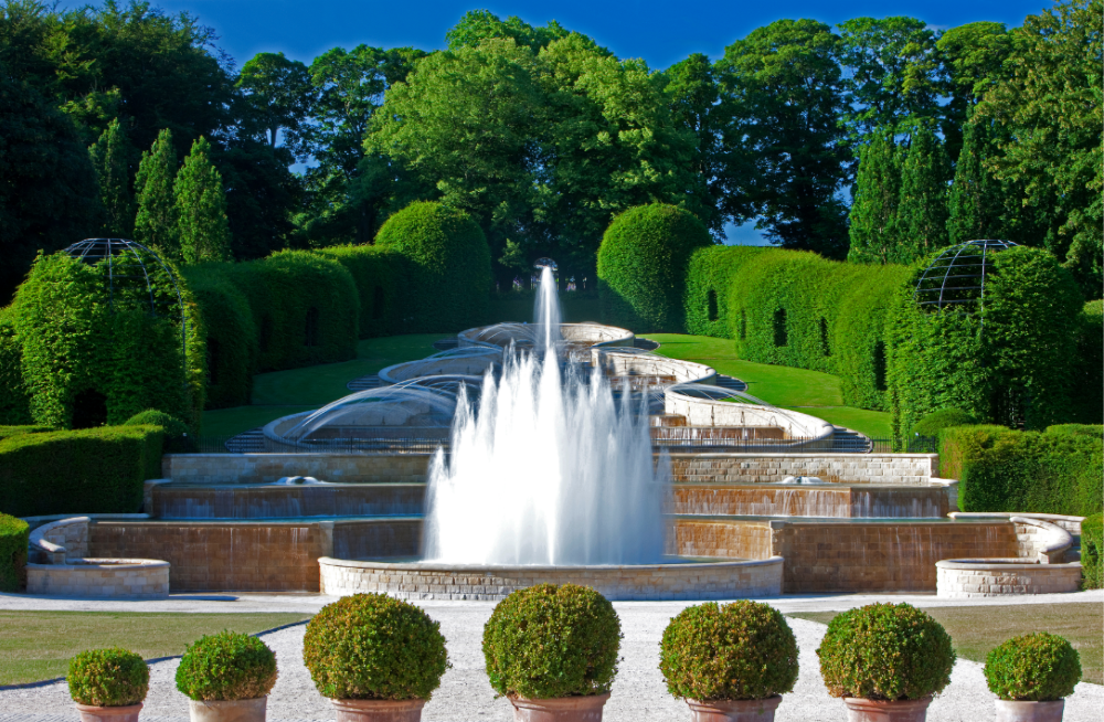 £2.4m retained bond sale for The Alnwick Garden Trust